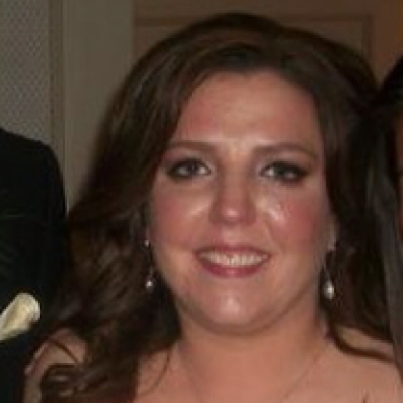 Profile Picture of Jessica Cammarota (@jeleigh21) on Poshmark