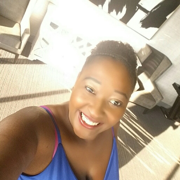 Profile Picture of Stephanie Ellerbe (@stephanie80329) on Poshmark