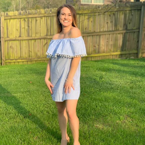 Profile Picture of Alicia Aebersold (@aaebersolf) on Poshmark