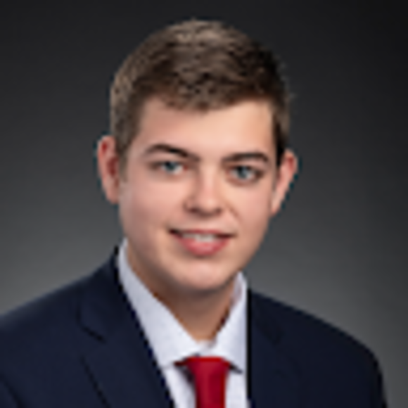 Profile Picture of Larkin Smith (@larkinsm77) on Poshmark