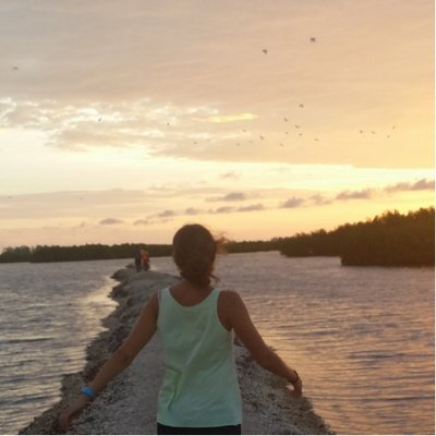 Profile Picture of Julia Valera (@ValeraJulia) on Twitter