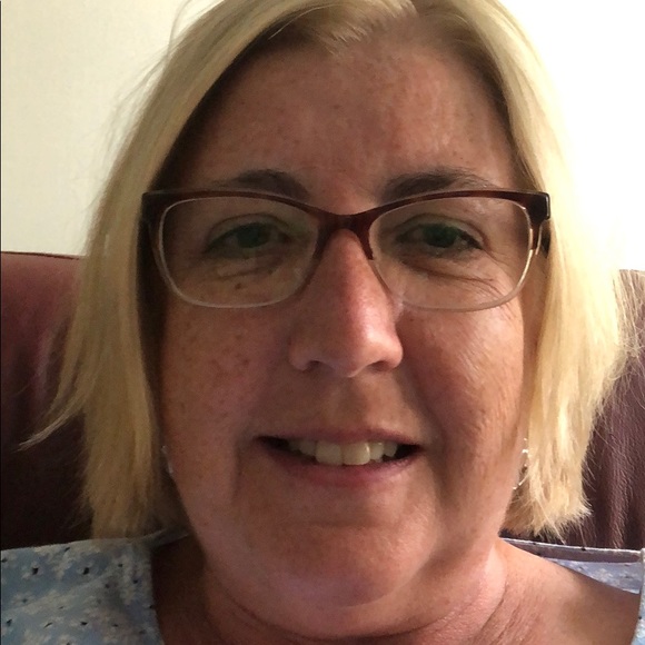 Profile Picture of Ellen Bailey (@ewbailey62) on Poshmark