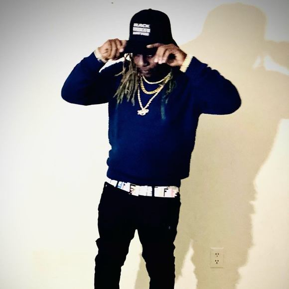 Rebel Mentality - Poshmark Profile Picture of Rebel Mentality (@rebelmentality) on Poshmark