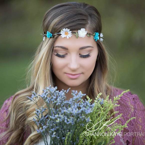 Profile Picture of Harlee Hadrava (@harleehadrava) on Poshmark