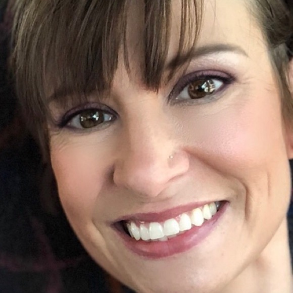 Profile Picture of Jaime Roush (@jaimeroush) on Poshmark
