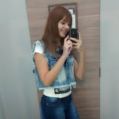 Profile Picture of Julia Canisso Valera (@julia_canisso) on Twitter