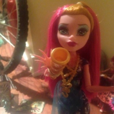 Profile Picture of Kate Emma Lehman (@KateEmmaLehman7) on Twitter