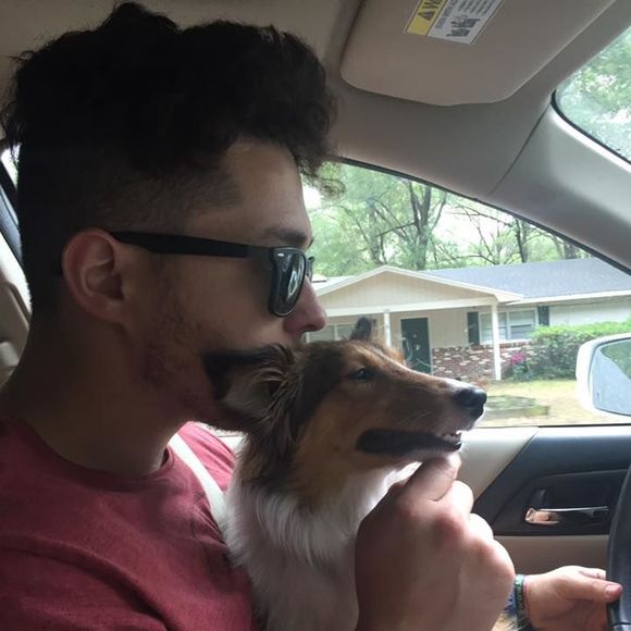 Profile Picture of Jonathan Pendarvis (@jpendarv) on Poshmark