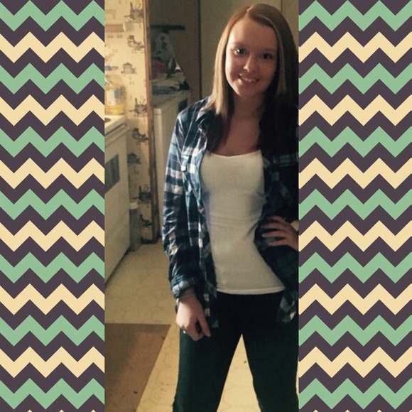 Mckenzie Jordan - Poshmark Profile Picture of Mckenzie Jordan (@kenzie2014) on Poshmark