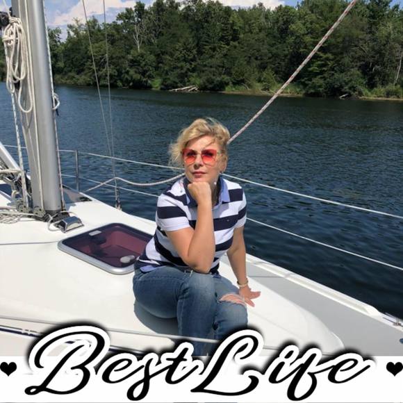 Profile Picture of Valentyna Tkachuk (@vtkachuk) on Poshmark