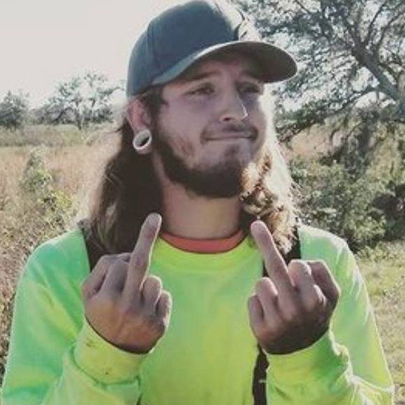 Walker Baumbach - Poshmark Profile Picture of Walker Baumbach (@baumbach145) on Poshmark