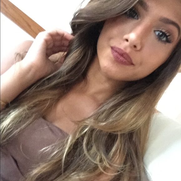 Gabby Mitchell - Poshmark Profile Picture of Gabby Mitchell (@gabbyhii) on Poshmark