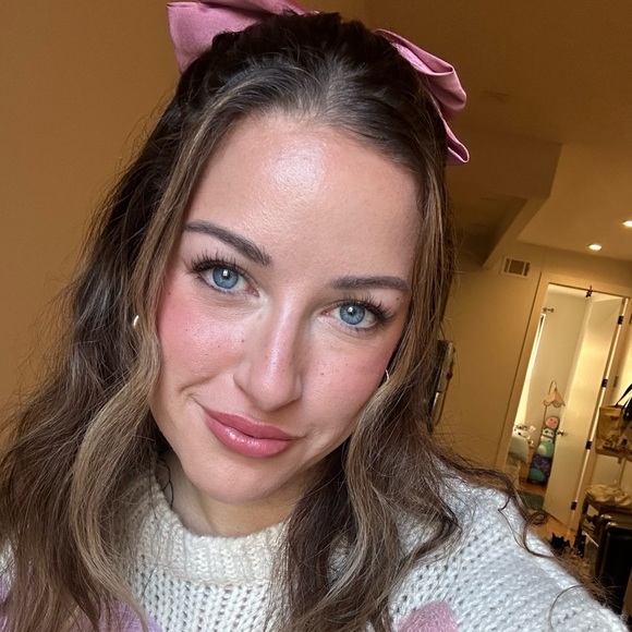 Profile Picture of Kelsey Wade (@kelseywade286) on Poshmark