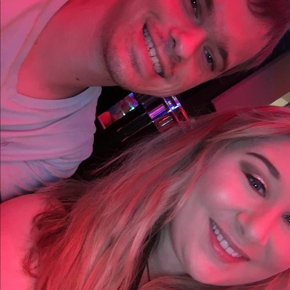 Brandon Eisenman - Poshmark Profile Picture of Brandon Eisenman (@beisenman623) on Poshmark