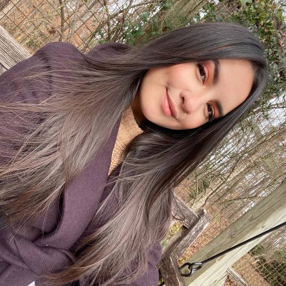 Daniela Valderrama vasquez - Poshmark Profile Picture of Daniela Valderrama vasquez (@danifresita07) on Poshmark