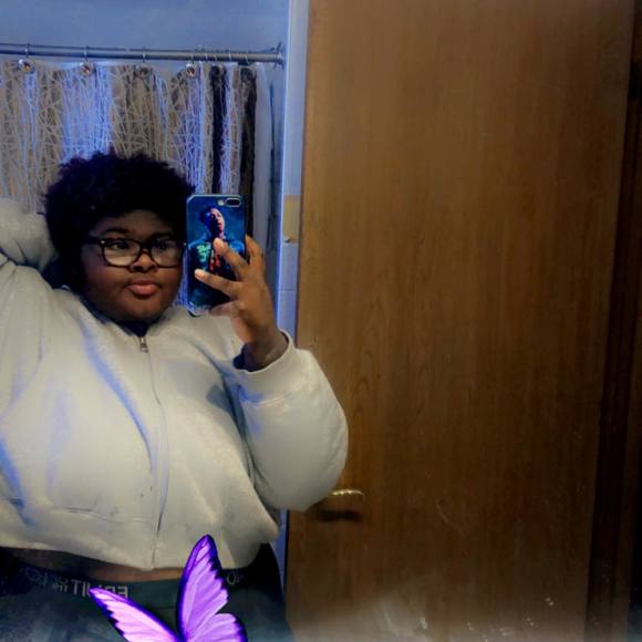Profile Picture of Brianna Wilbon (@wilbonbrianna12) on Poshmark