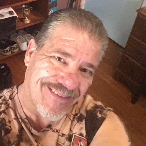 Profile Picture of Marc Reeves (@marc_reeves) on Poshmark
