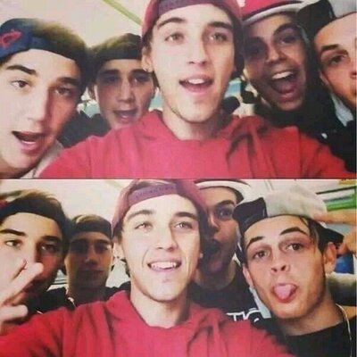 Profile Picture of Janoskians Rule (@Joyspinelli73G) on Twitter