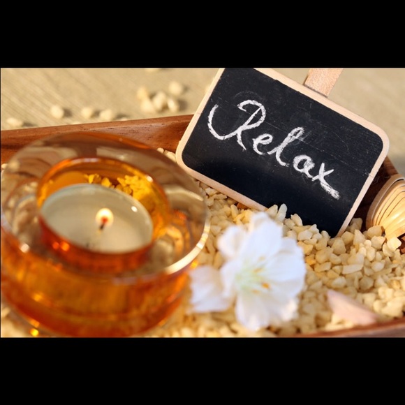 Profile Picture of Ladina Lindsay (@ladina1977) on Poshmark