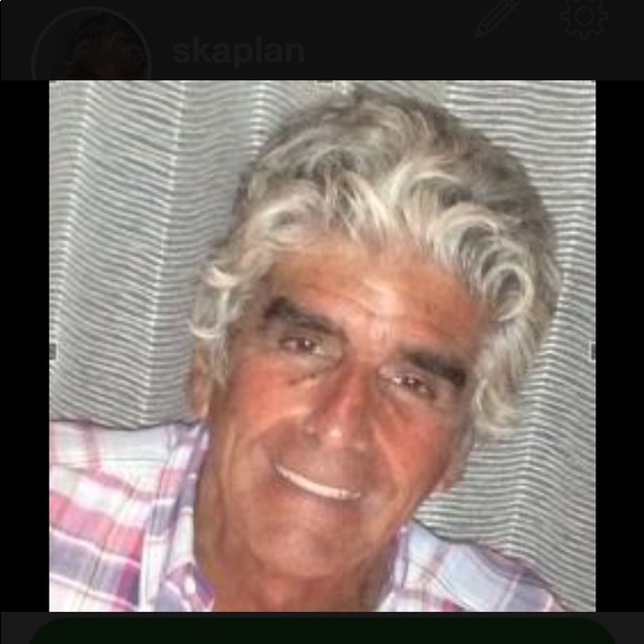 Profile Picture of Steven Kaplan (@steviek1997) on Poshmark