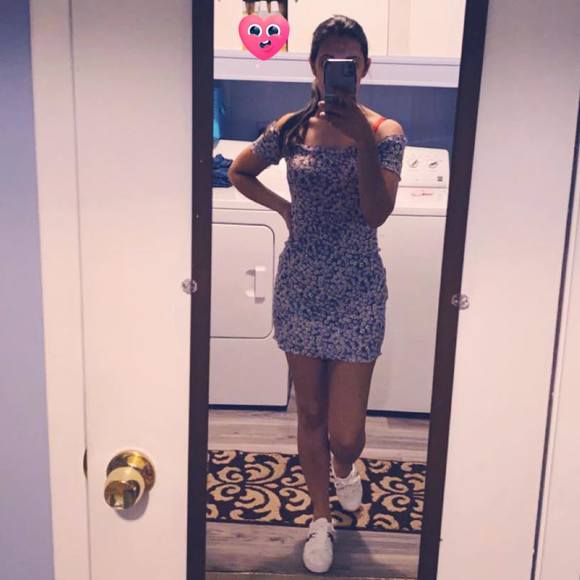 Profile Picture of Sandoval Sandoval (@sandovalsand849) on Poshmark