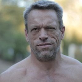 Profile Picture of Brian Thompson (@BrianEThompson) on Twitter