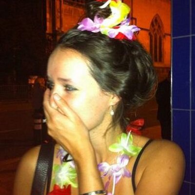 Profile Picture of Laura Coleman (@lauraclulu) on Twitter