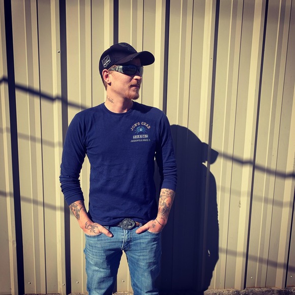 Profile Picture of Zachary Hester (@zhester931) on Poshmark