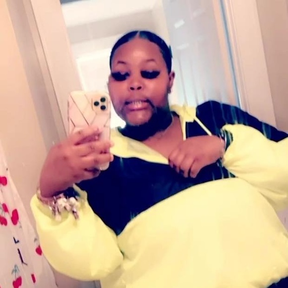 Profile Picture of Tanae Patterson (@typatterson12) on Poshmark