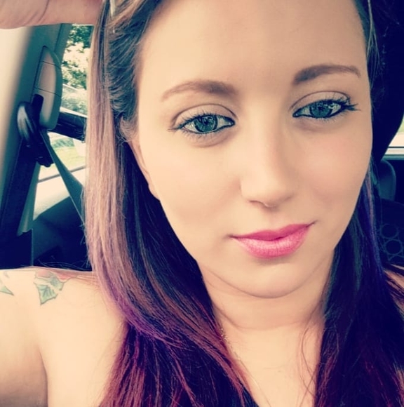 Profile Picture of Sami Fabus (@slopr182) on Poshmark