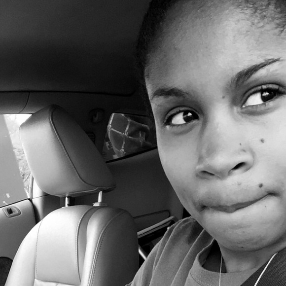 Deija Banion - Poshmark Profile Picture of Deija Banion (@ayodeijaa) on Poshmark