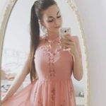 Profile Picture of Kelly-Rose (@romancing_the_rose) on Instagram