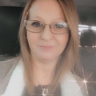 Profile Picture of Kelley Stewart Poole (@kelleystewart13) on Facebook