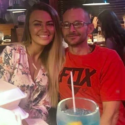 Profile Picture of Amanda Luft (@MrsLuft19) on Twitter