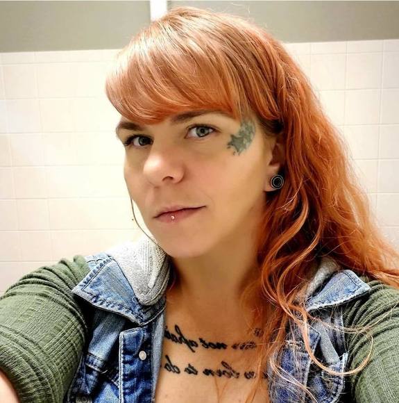 Profile Picture of Ashley Pillard (@ashpillard) on Poshmark