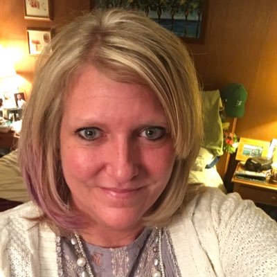 Profile Picture of Kara Hudson (@Karahudson19) on Twitter