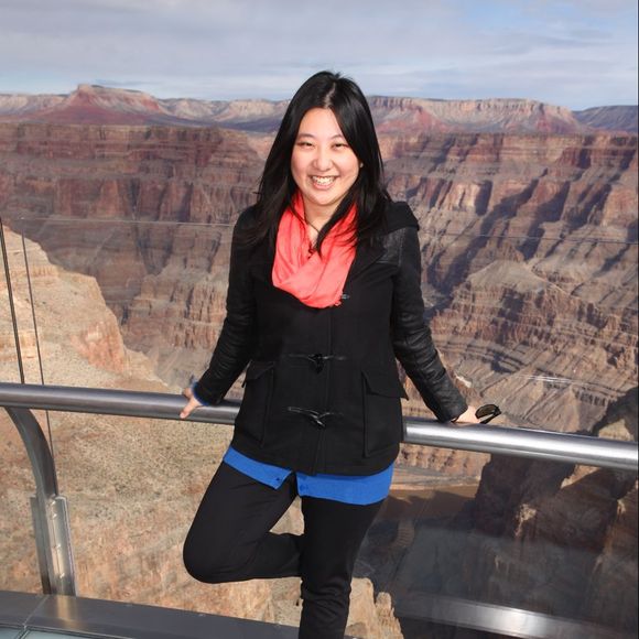 Profile Picture of Yujia Zhang (@cherryblossom00) on Poshmark