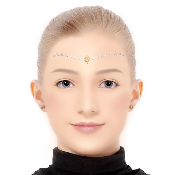 Profile Picture of Kylee Doan (@kykycookie) on Poshmark