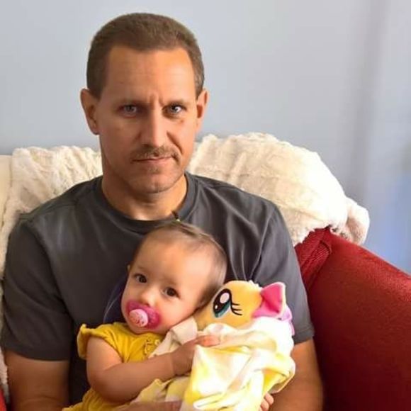 Profile Picture of Mark Ebbinghouse (@mebbinghouse) on Poshmark