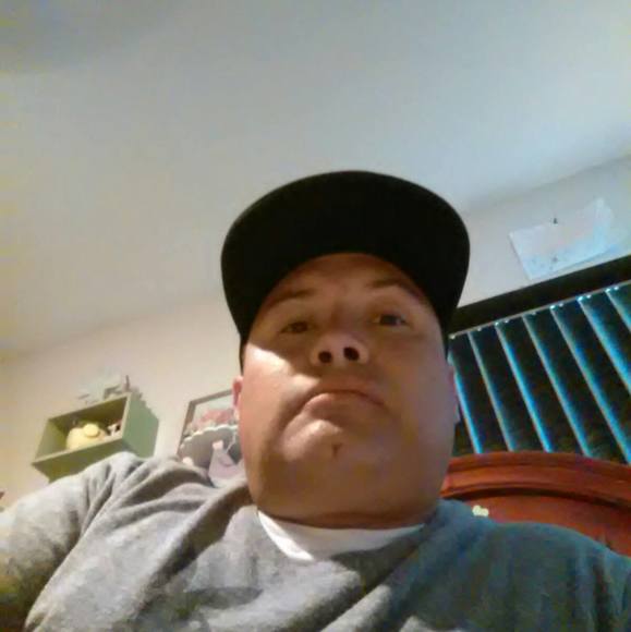 Profile Picture of Richard Inostroza (@rinostroza) on Poshmark