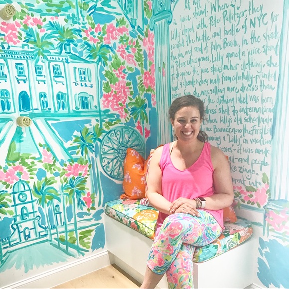 Profile Picture of Jackie Leigh (@jlsnc) on Poshmark