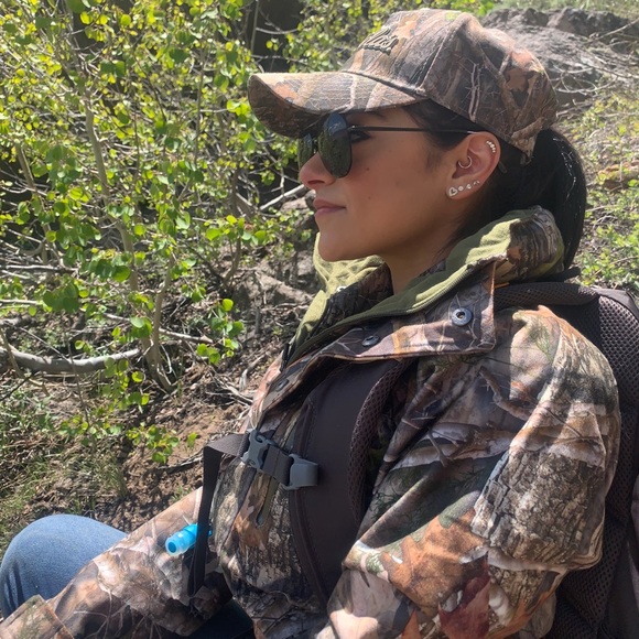 Profile Picture of Crystal Schriefer (@crystal3824) on Poshmark