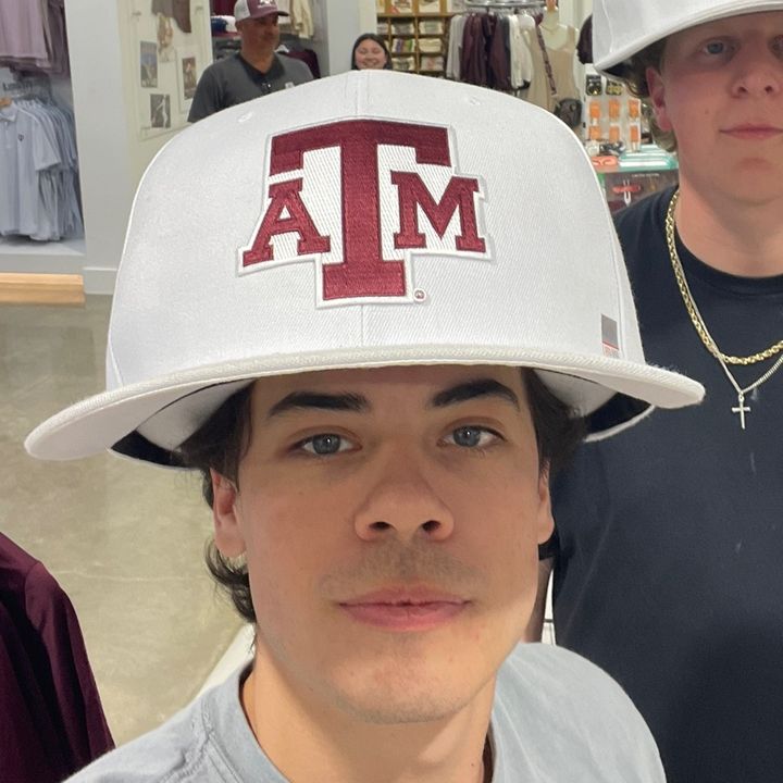 Profile Picture of Destin Ruiz (@destinruiz) on Tiktok