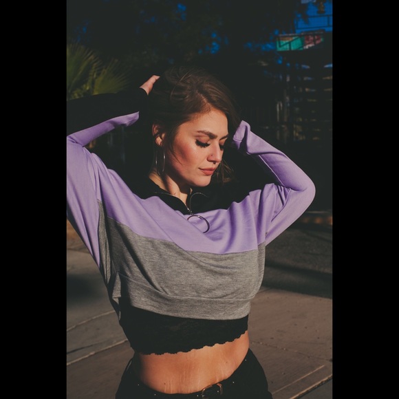 Profile Picture of Victoria Feldt (@hiiviccc) on Poshmark