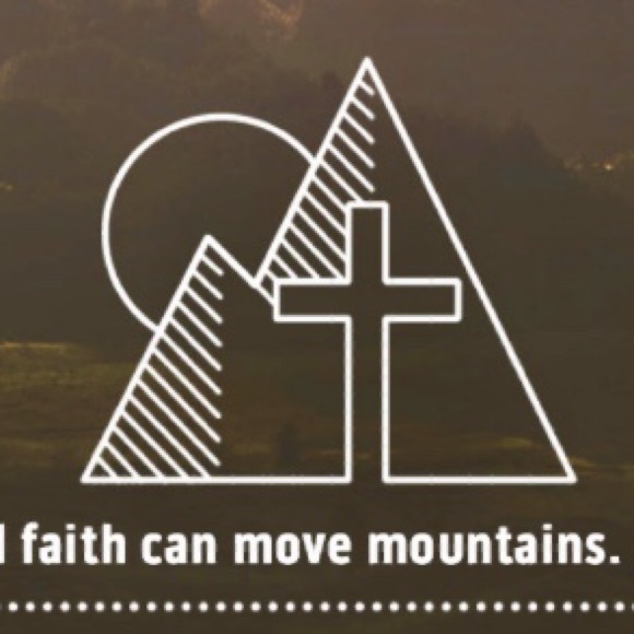 Profile Picture of Doug&hannah Hubbard (@thriftymissions) on Poshmark