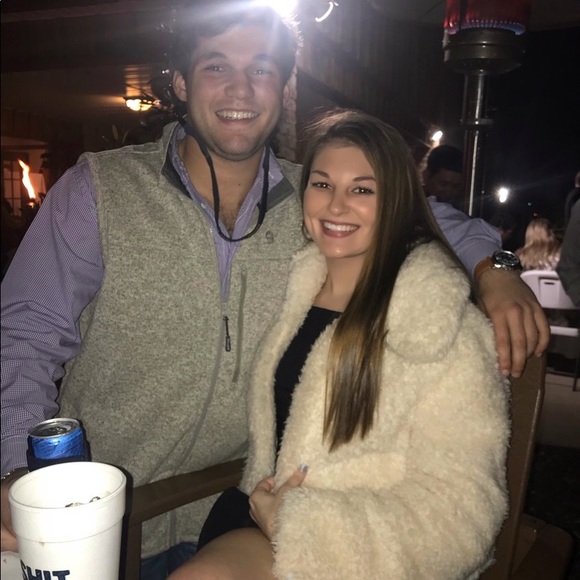 Profile Picture of Braden Lamar (@bradenlamar) on Poshmark