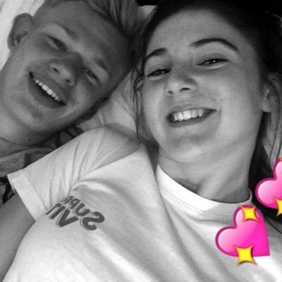 Profile Picture of Jasmine (@JasminePotter19) on Twitter