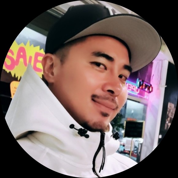 Profile Picture of Jaechul Chung (@jaechulchung) on Poshmark