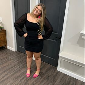 Profile Picture of zoey price (@zoeypricee) on Pinterest