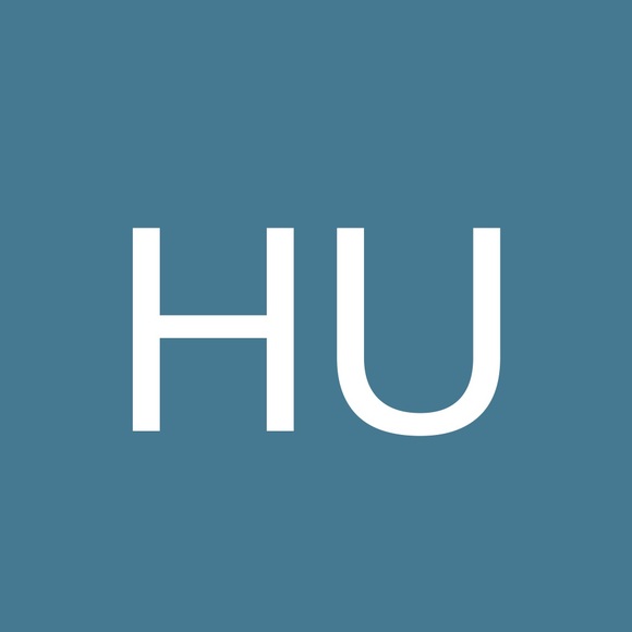 Profile Picture of Hannah Upton (@hupton5) on Poshmark
